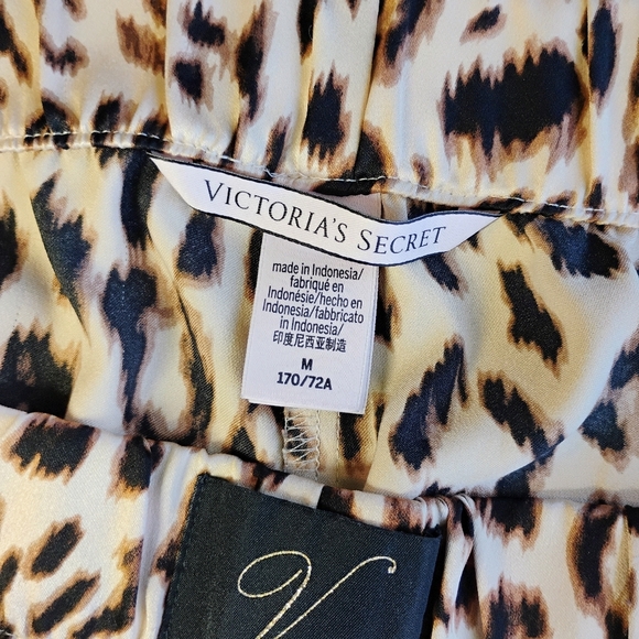 Victoria's Secret Leopard Print Pajama Shorts Womens Medium Lounge Sleepwear - Picture 5 of 9